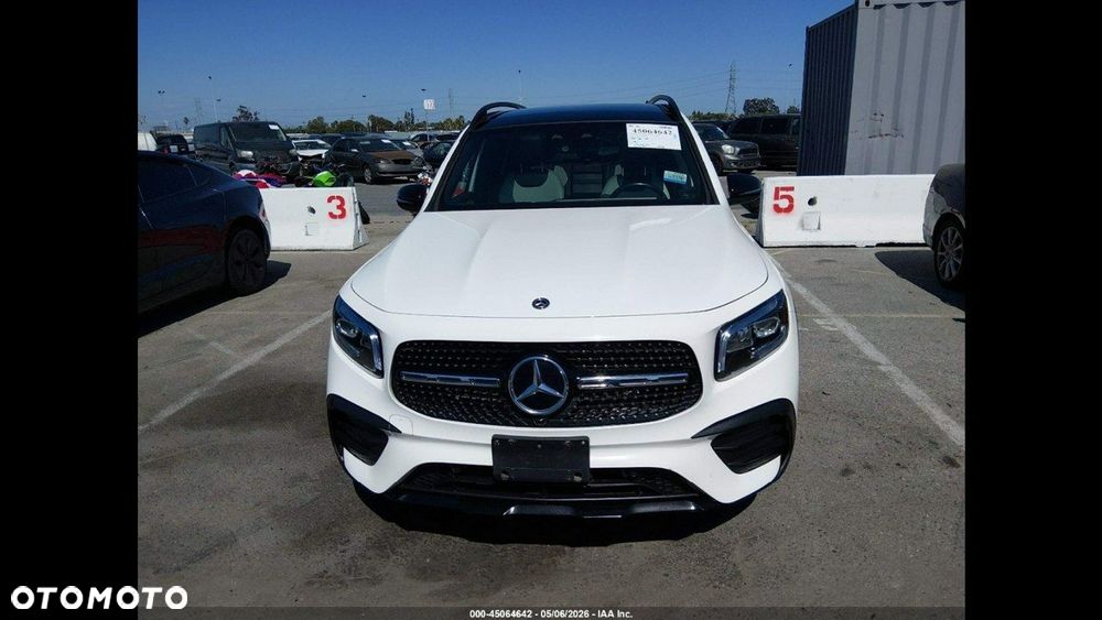 Mercedes-Benz GLB 250 4Matic 8G-DCT AMG Line - 8