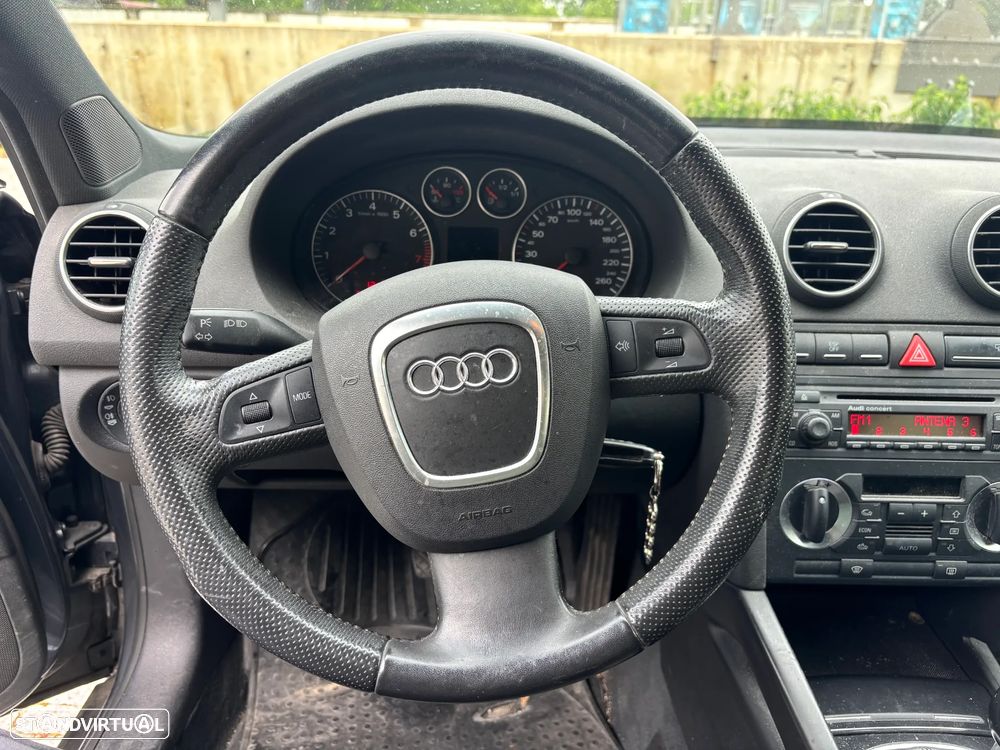 Audi A3 Sportback 1.6 FSi - 12