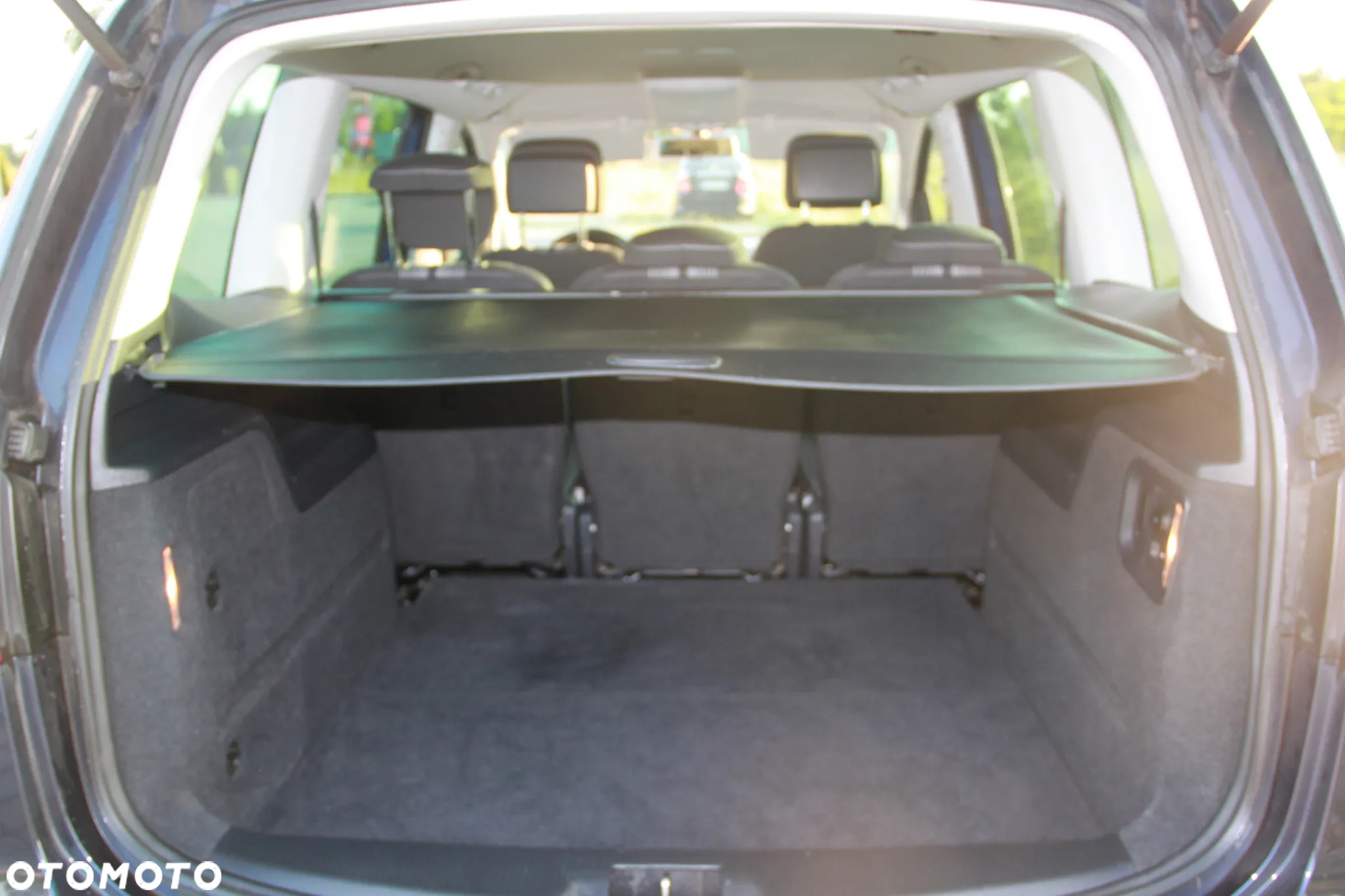 Volkswagen Sharan 2.0 TDI Blue Motion Match - 8
