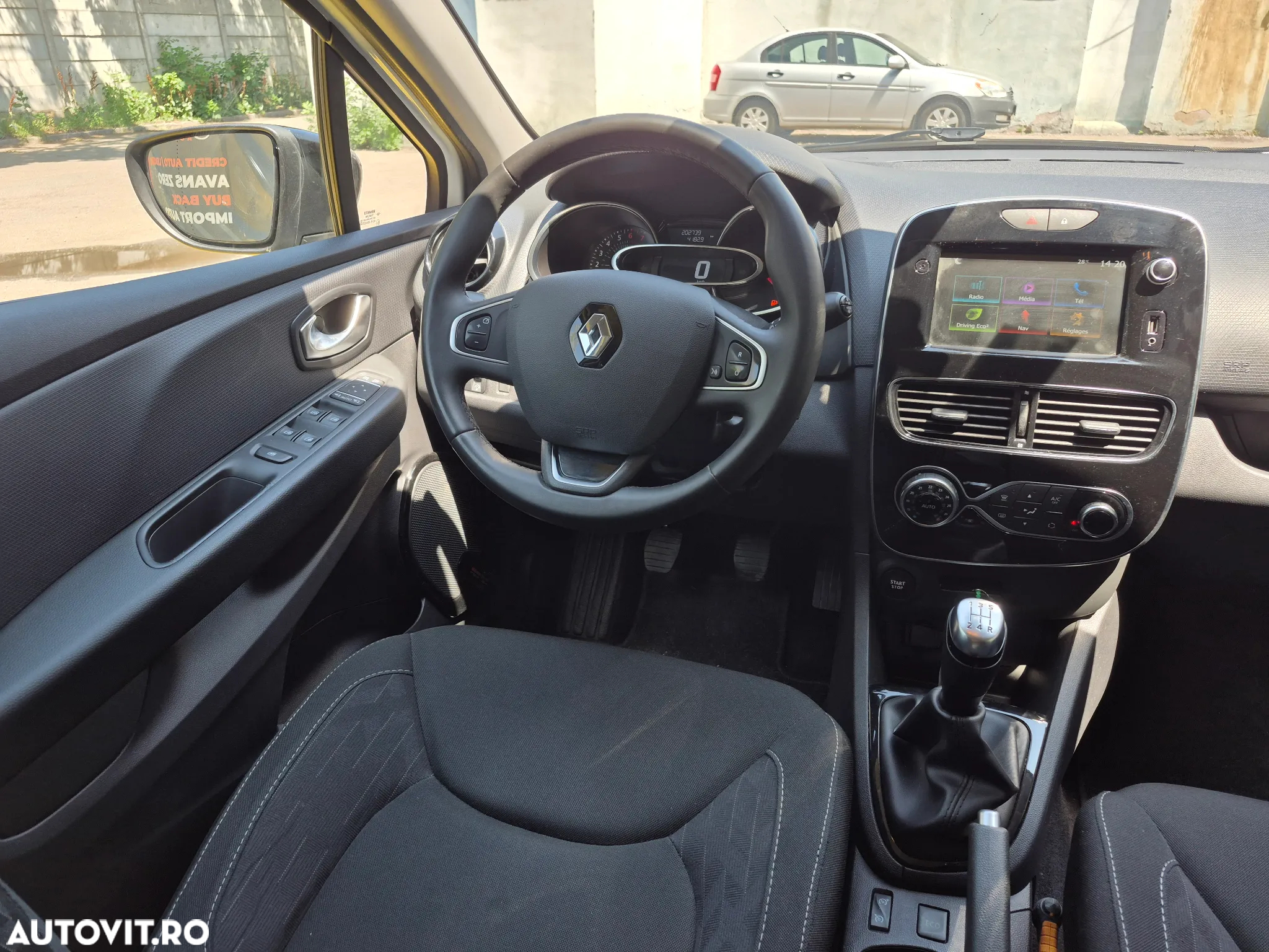 Renault Clio (Energy) TCe 90 Start & Stop LIMITED - 15