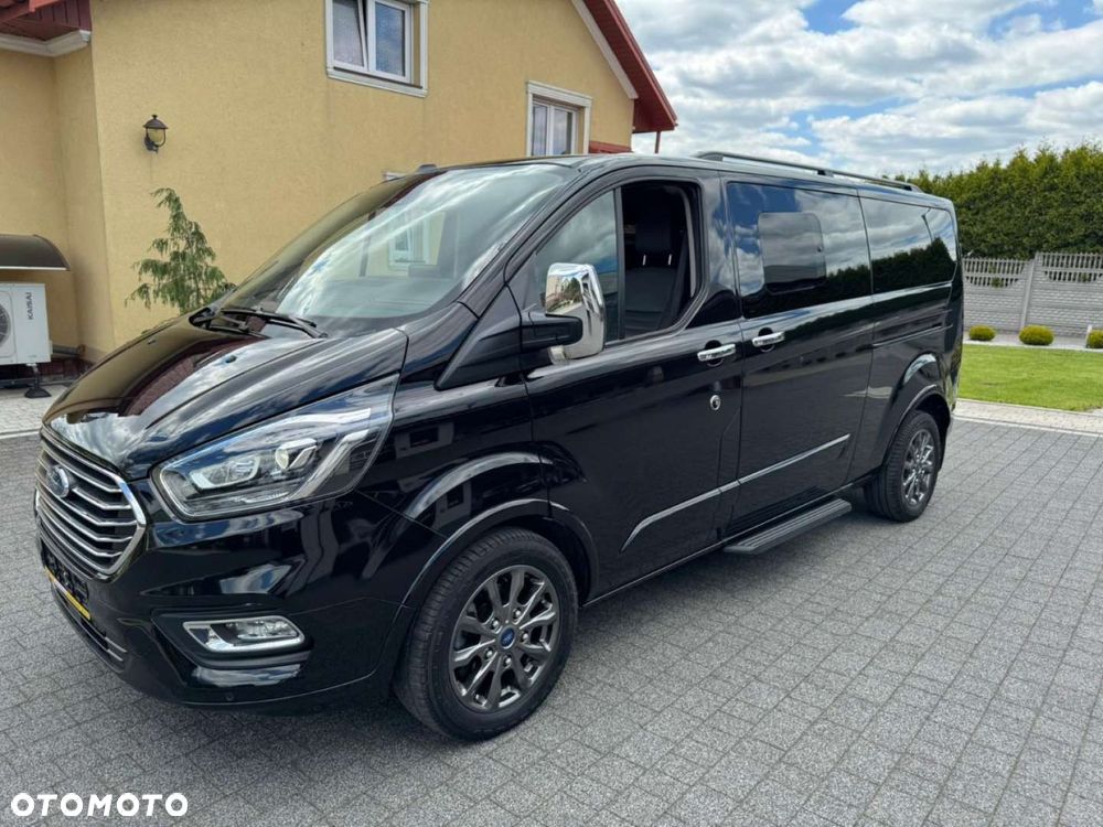 Ford Tourneo Custom - 9