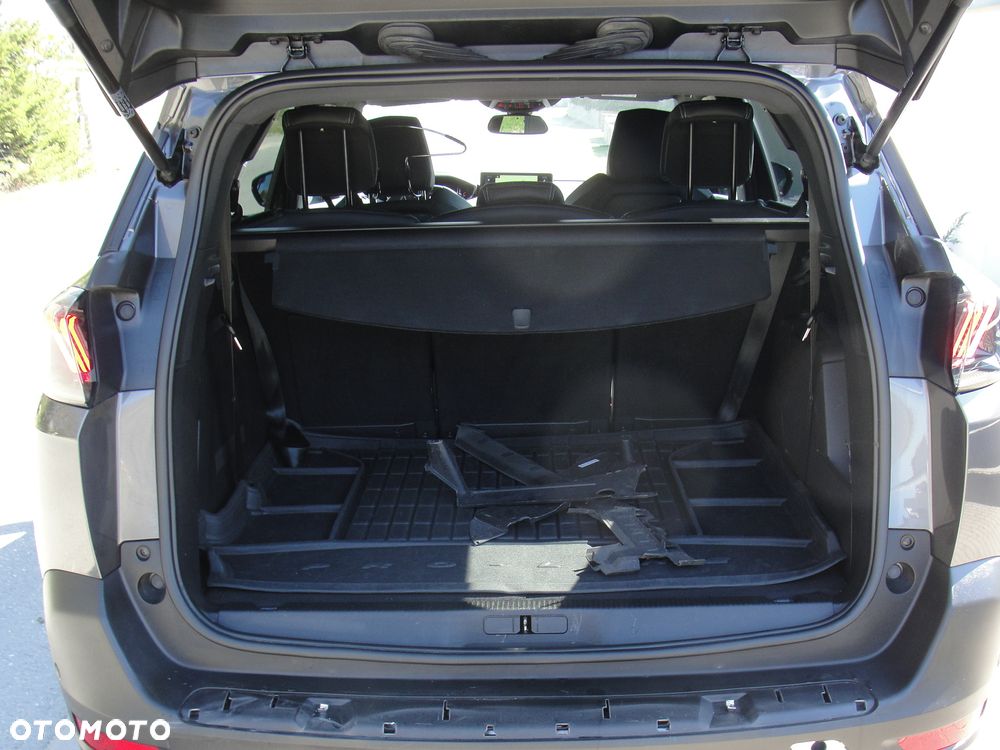 Peugeot 5008 1.2 PureTech Road Trip S&S EAT8 - 19