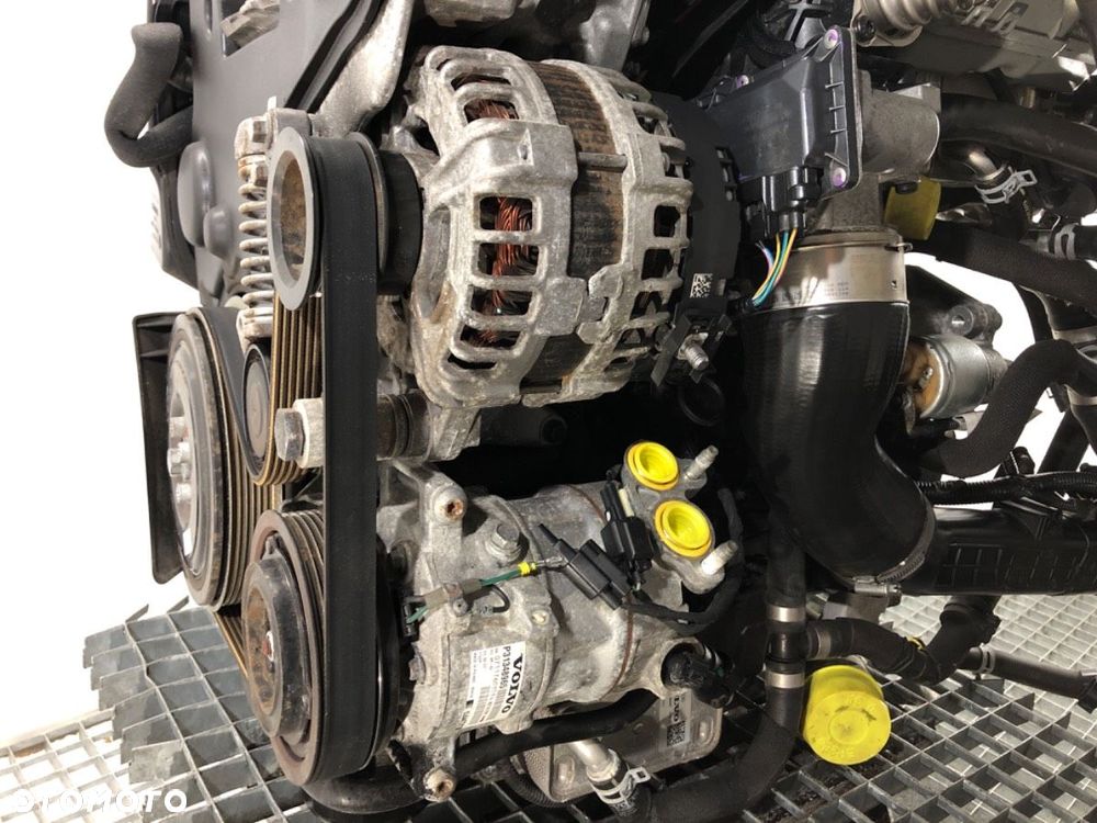 SILNIK KOMPLETNY  VOLVO V40 liftback (525, 526) 2012 - 2022 D2 88 kW [120 KM] olej napędowy 2015 - - 13