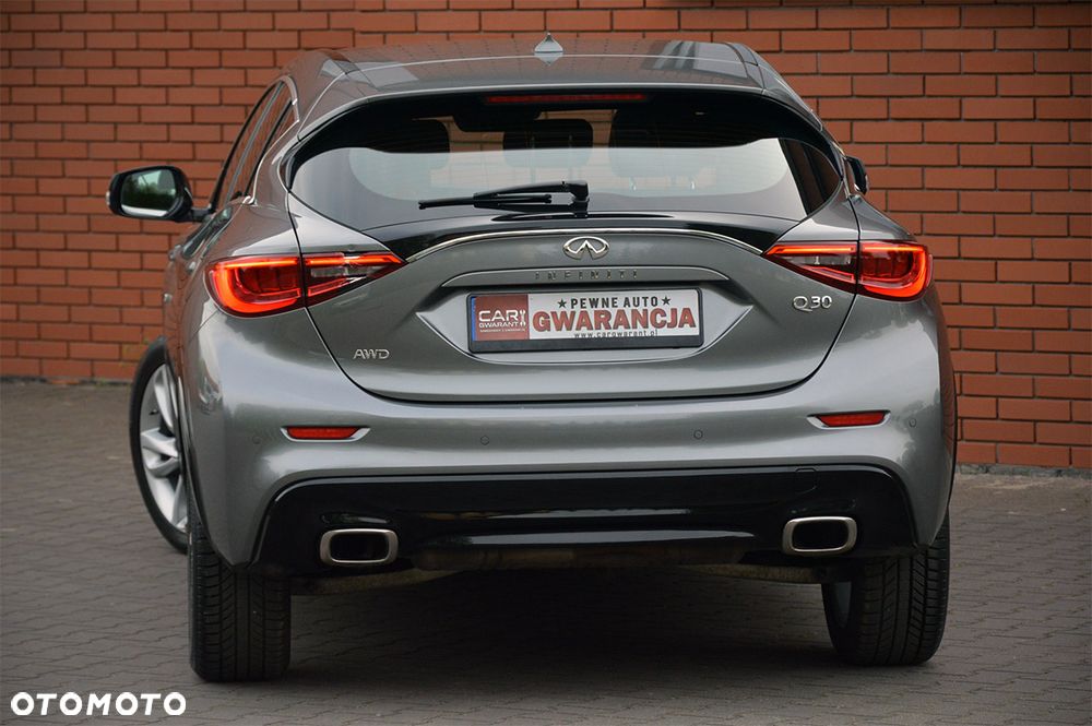 Infiniti Q30 2.2d DCT AWD City Black Edition - 28