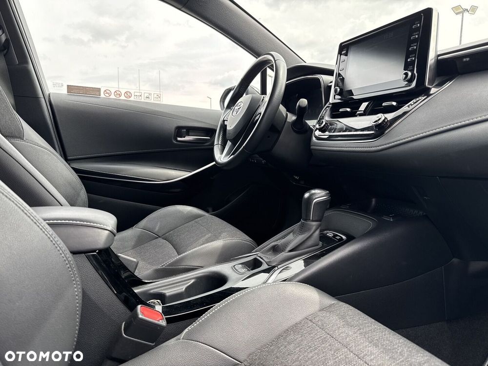 Toyota Corolla 1.8 Hybrid Comfort - 8