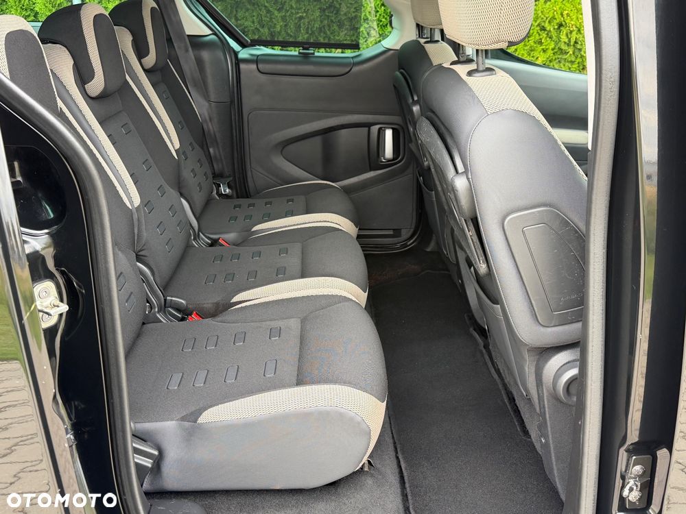 Citroën Berlingo Multispace HDi 115 FAP XTR - 27