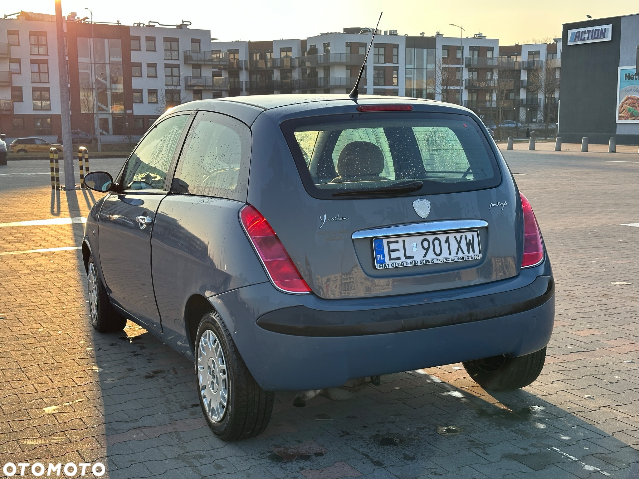Lancia Ypsilon - 4