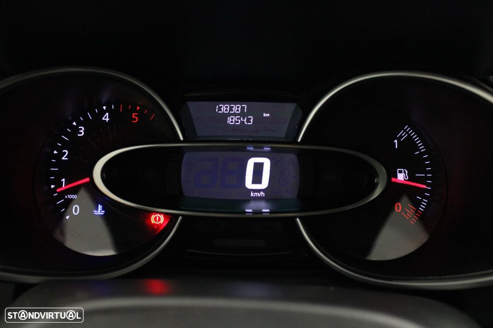 Renault Clio - 14