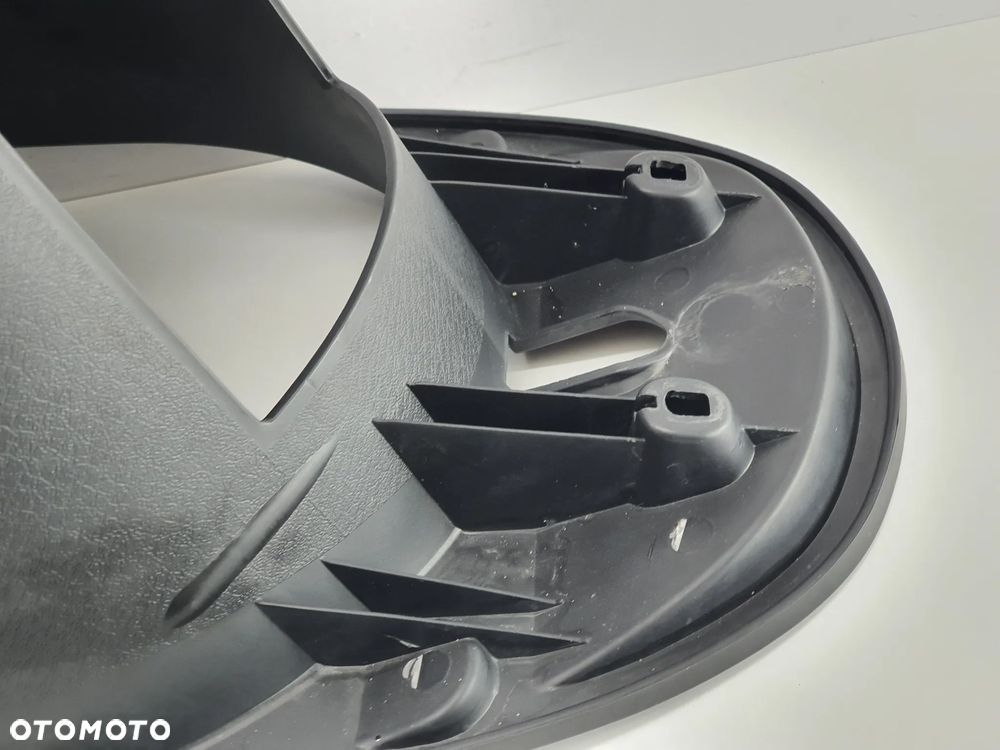 SCHOWEK KUFER  PEUGEOT E-VIVACITY - 14