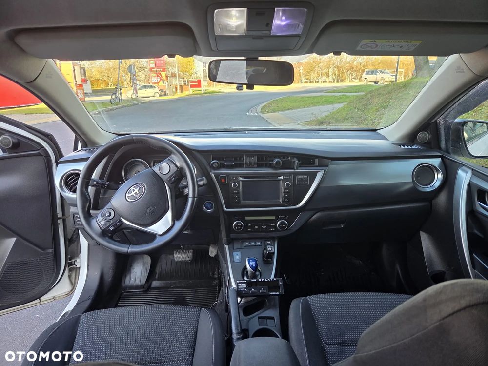 Toyota Auris 1.8 HSD Prestige - 9