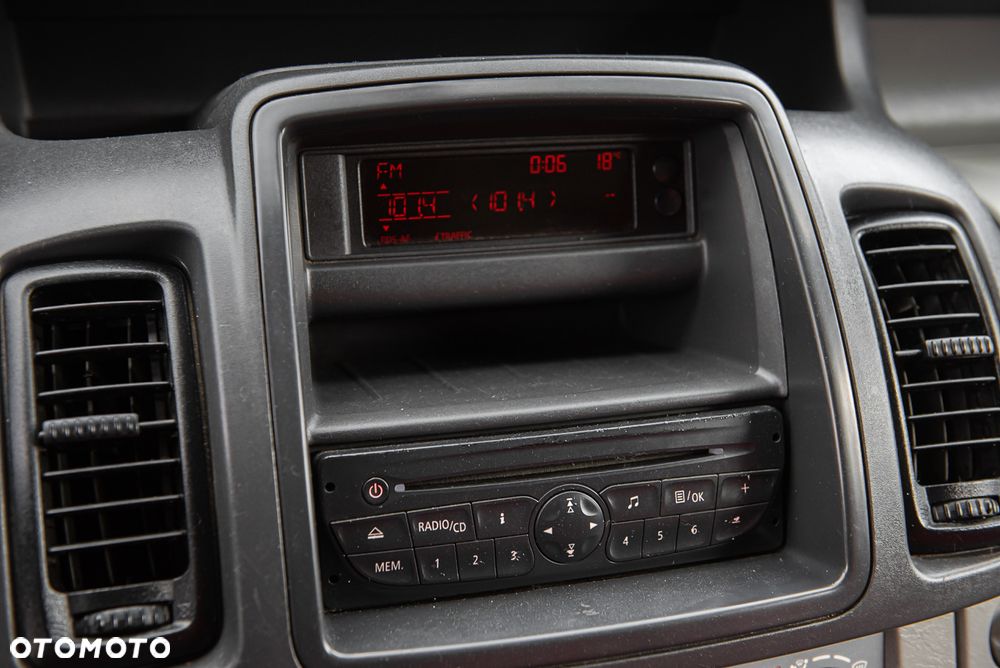 Opel Vivaro - 13