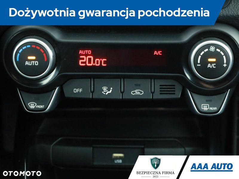 Kia Stonic - 12