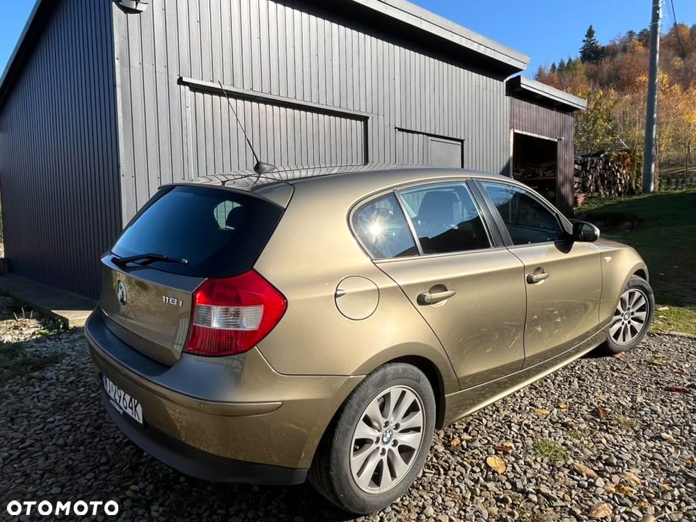 BMW Seria 1 118i - 4