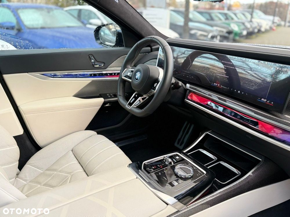 BMW Seria 7 - 30