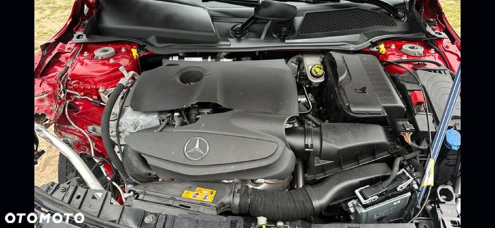 Mercedes-Benz GLA 200 7G-DCT Peak Edition - 26
