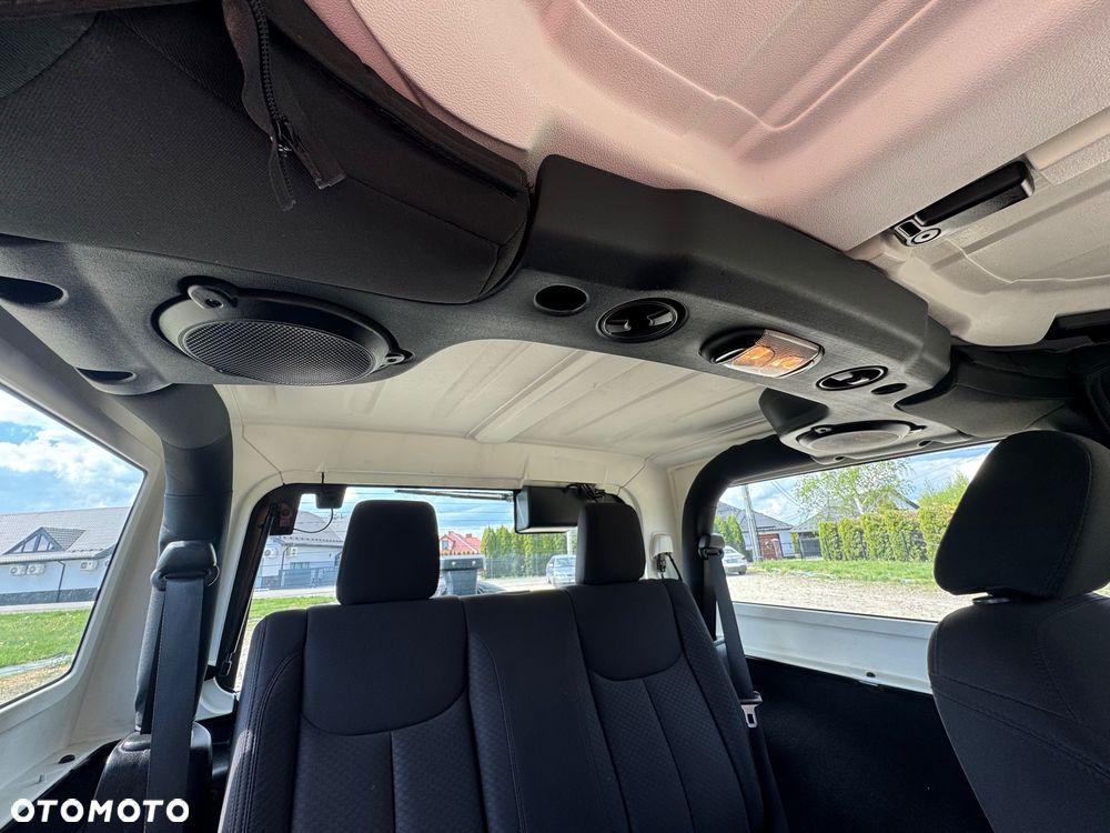 Jeep Wrangler - 19