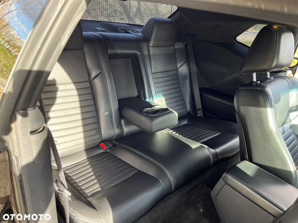 Dodge Challenger 5.7 R/T - 21