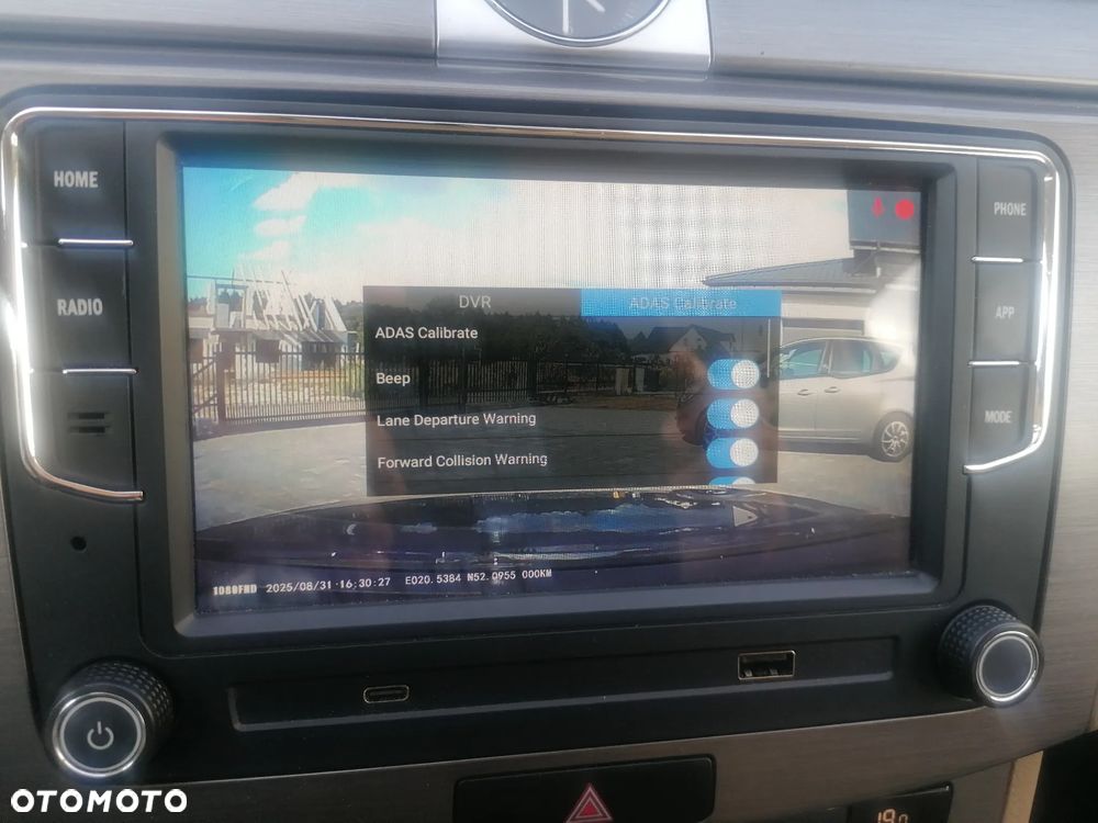 Volkswagen Passat 2.0 TDI Comfortline - 28
