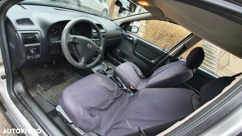 Volkswagen Golf - 5