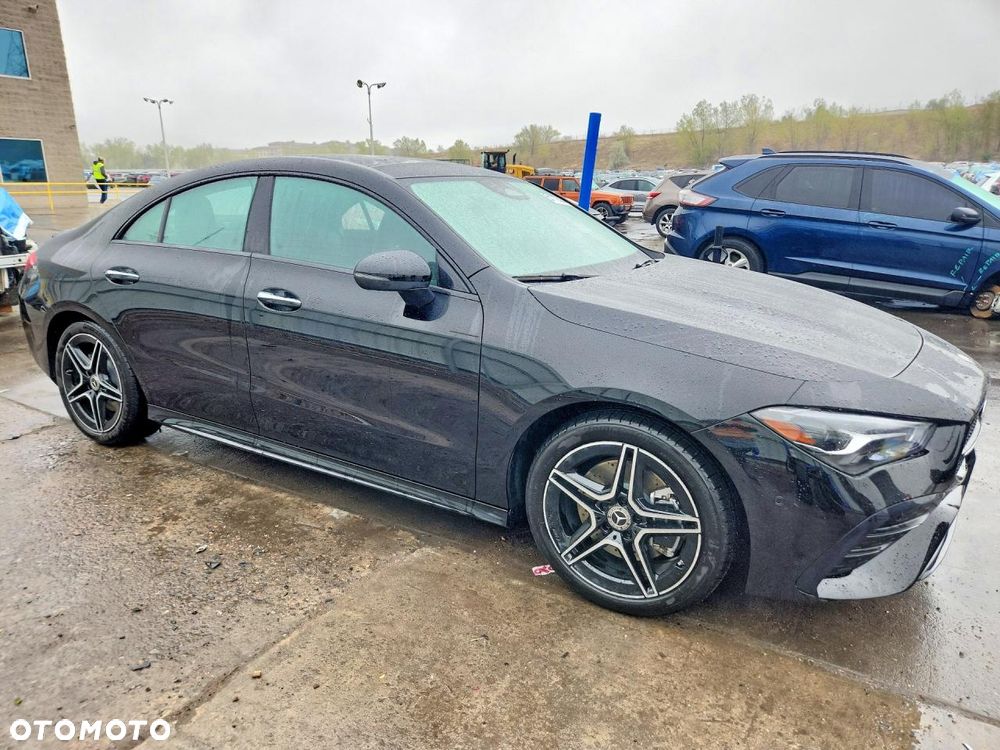 Mercedes-Benz CLA 250 AMG Line 7G-DCT - 4