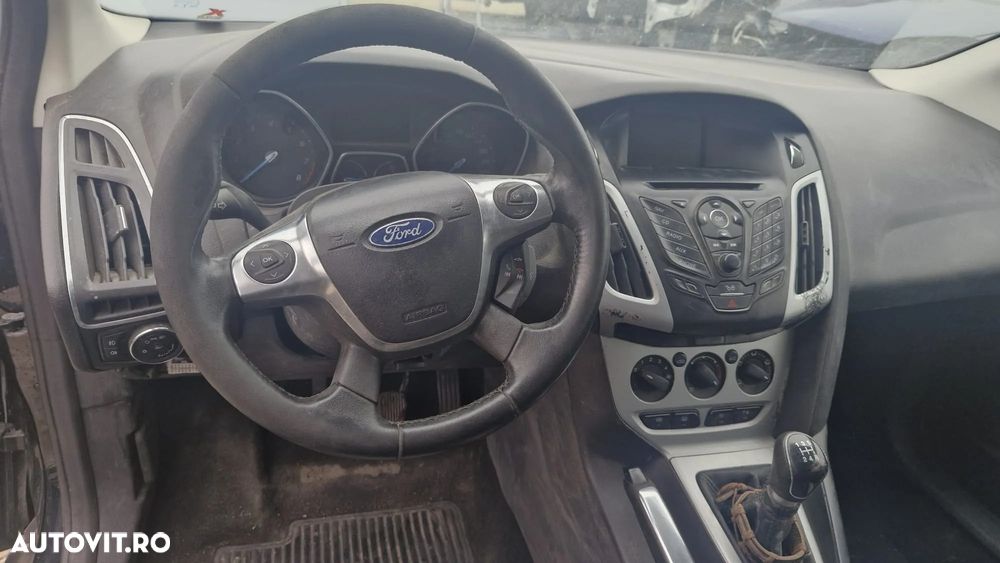 Dezmembram Ford Focus 3 an 2012 motor 1.6 benzina cod IQDB - 8