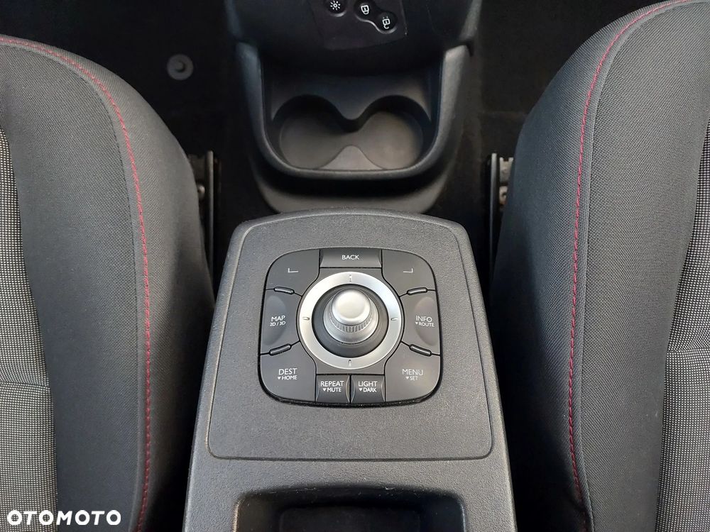 Renault Scenic ENERGY TCe 130 S&S Paris - 29