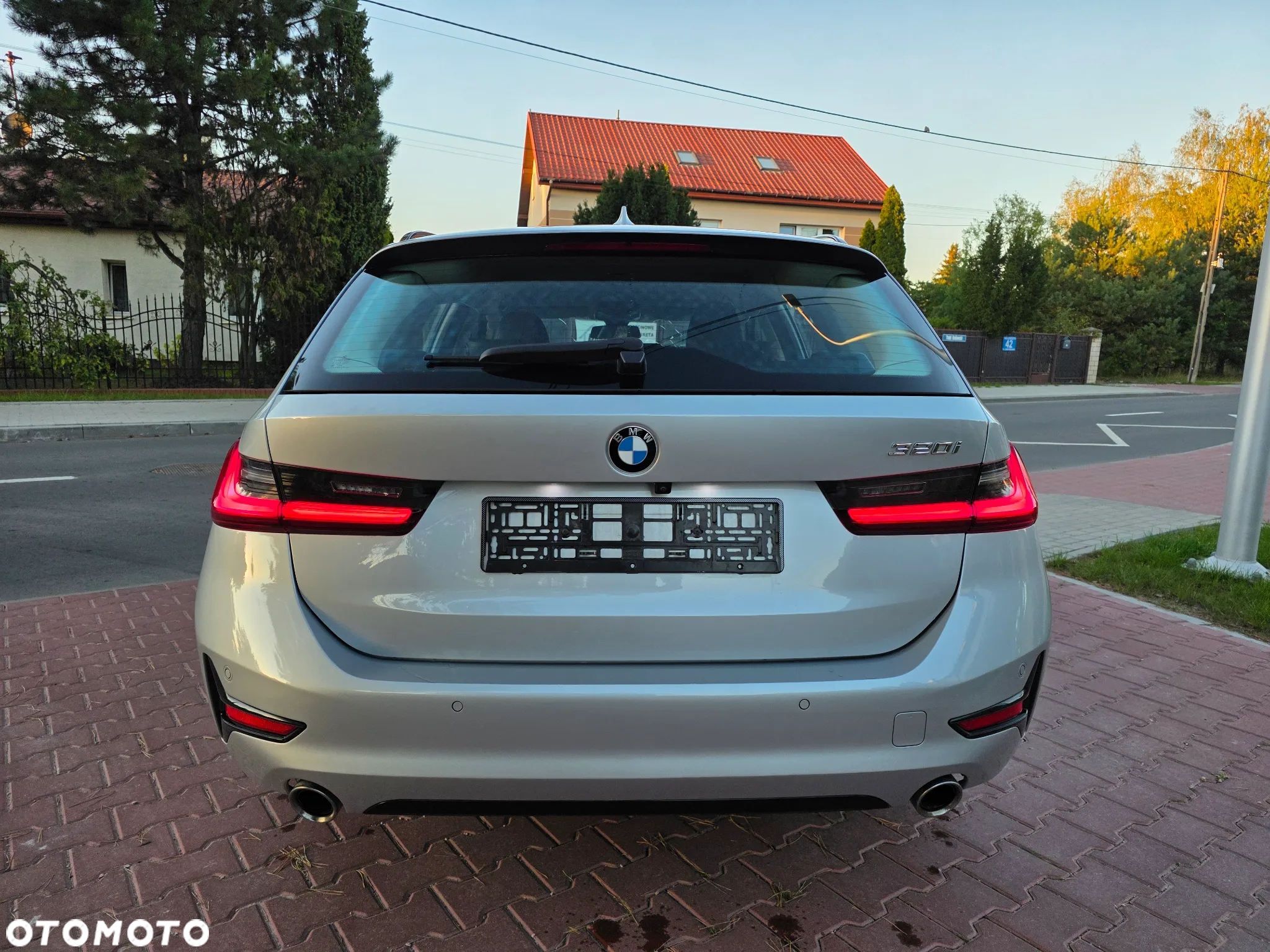 BMW Seria 3 320i Sport Line sport - 12