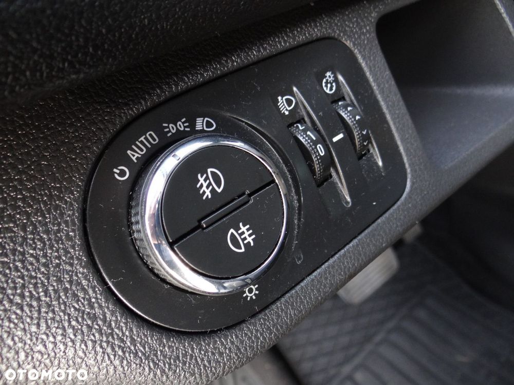 Opel Meriva 1.4 T Cosmo - 16