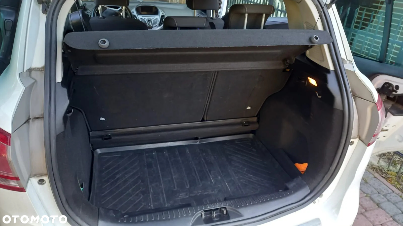 Ford B-MAX - 11