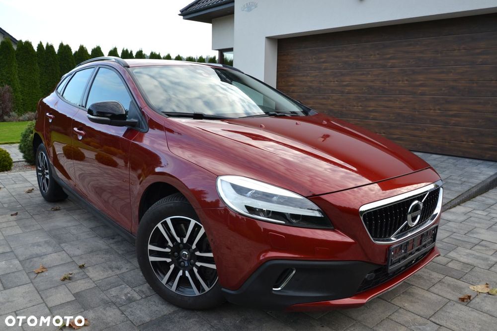 Volvo V40 Cross Country 2018 photo 4