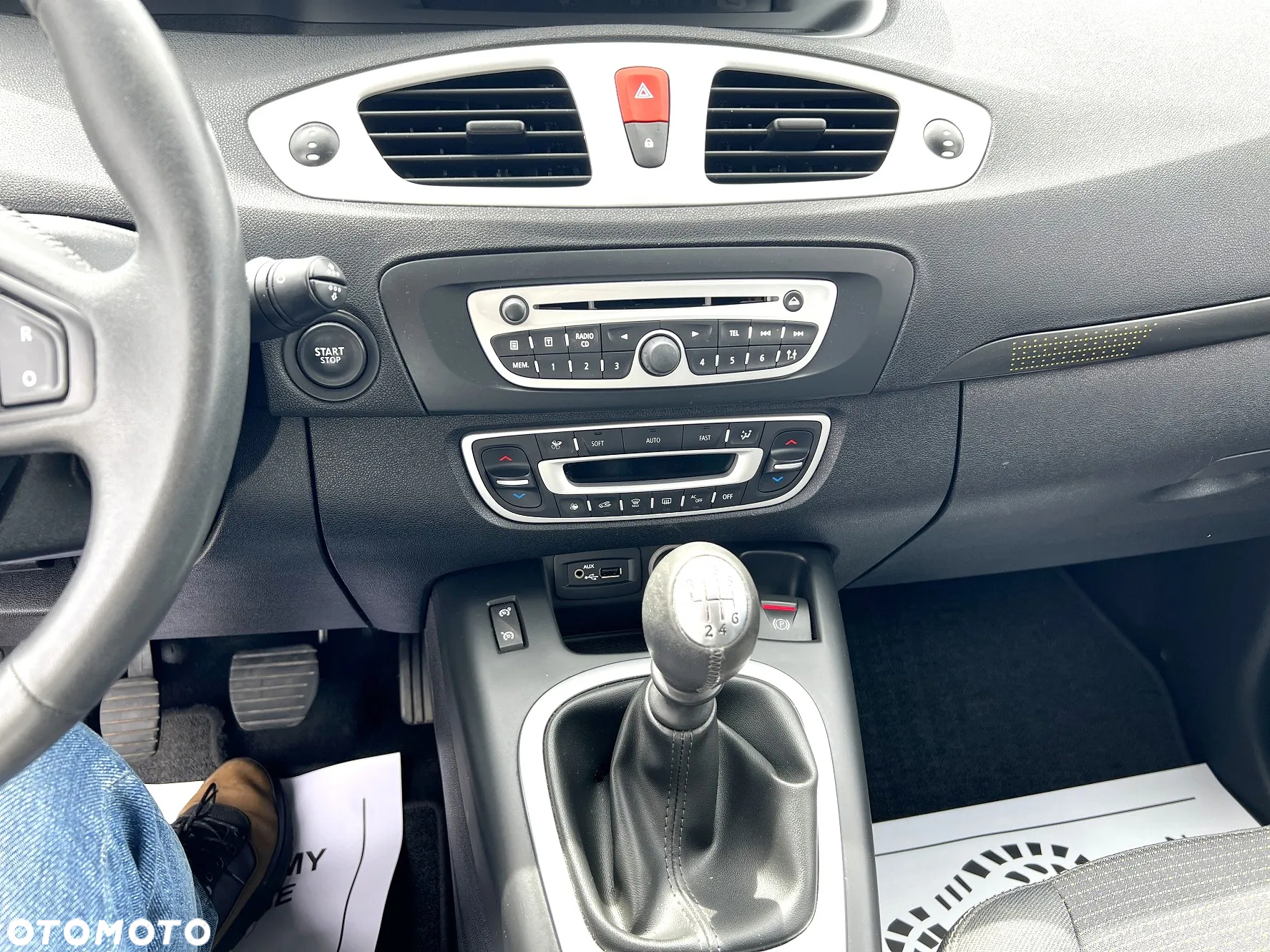 Renault Scenic 1.4 16V TCE Bose Edition - 23