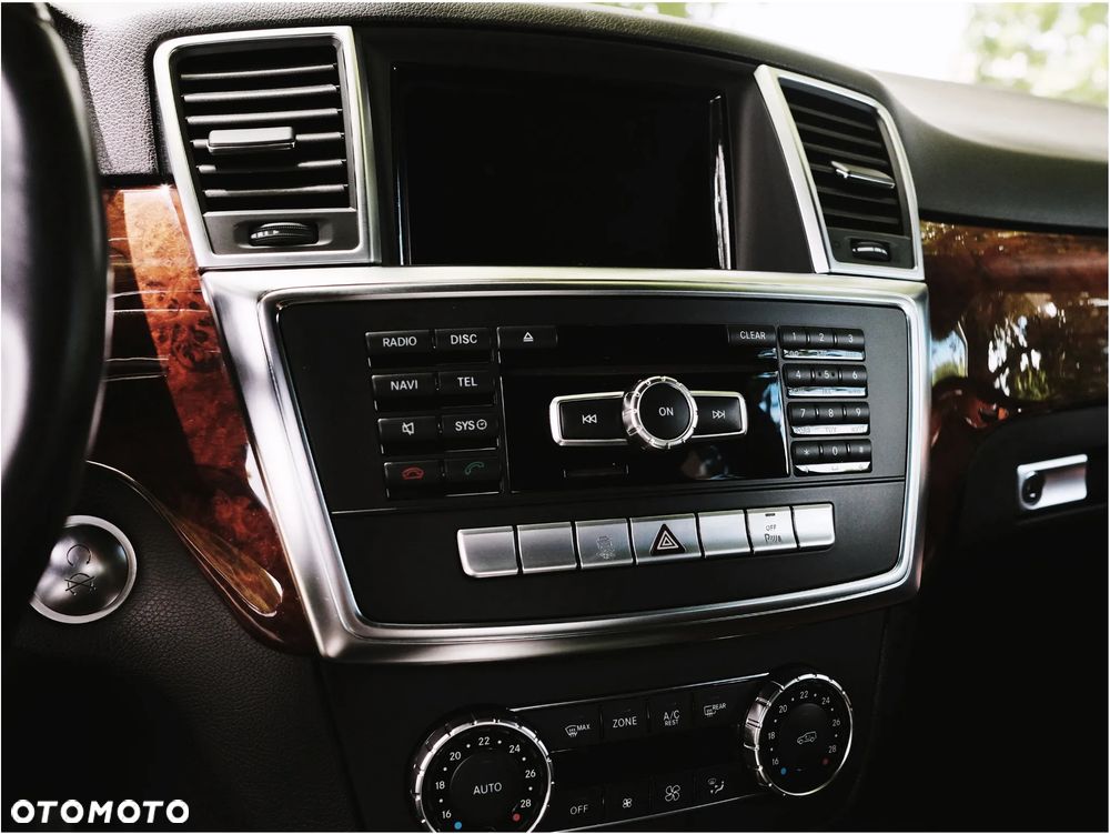 Mercedes-Benz ML 350 BlueEff 4-Matic - 13