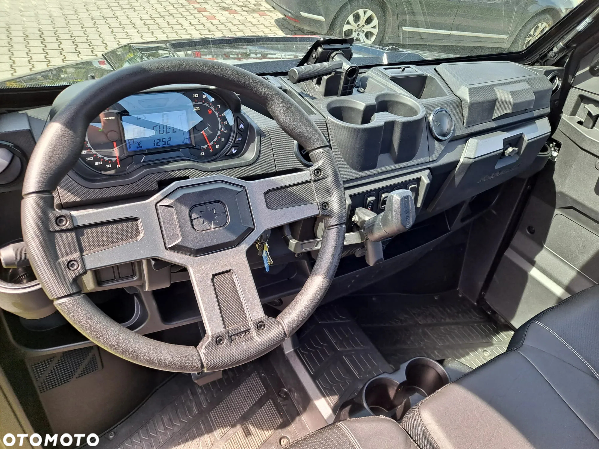 Polaris Ranger XP - 15