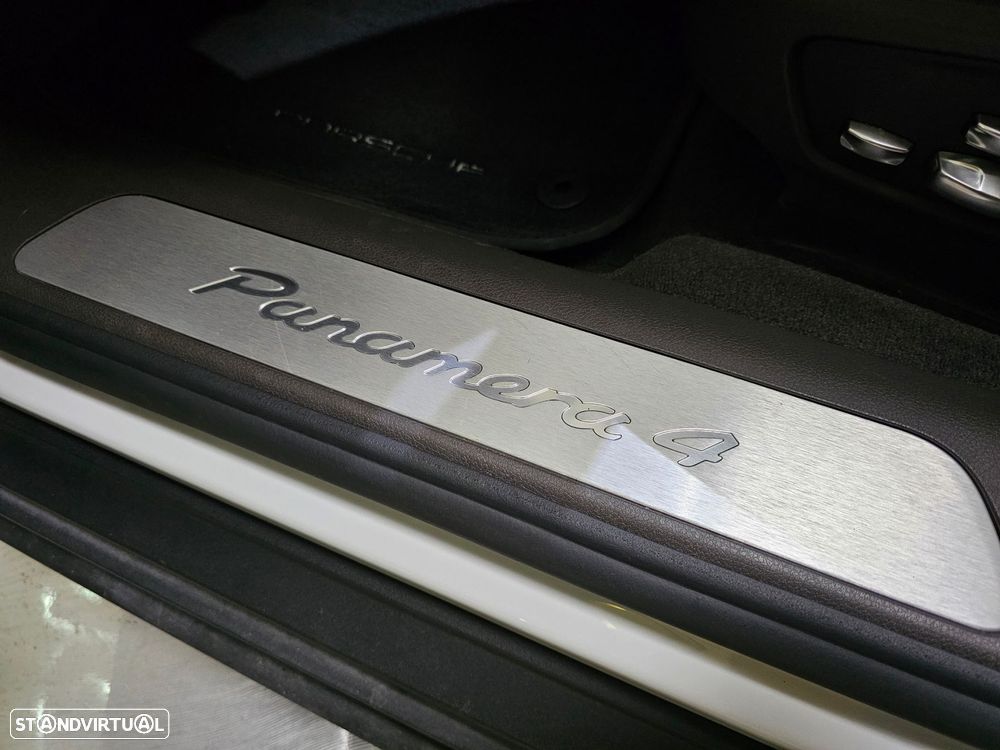 Porsche Panamera 4 E-Hybrid Executive - 31