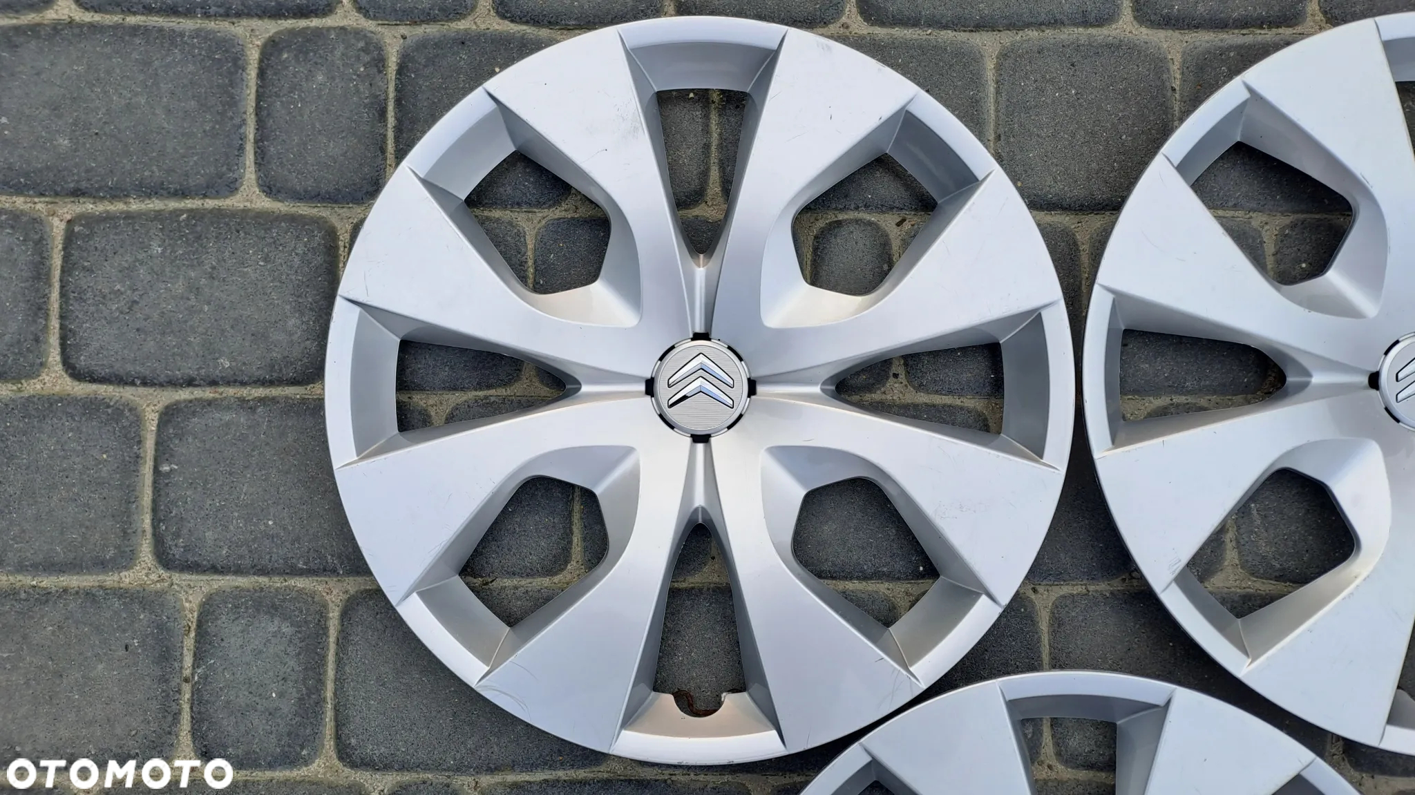 Kołpaki 16 Citroen C3 C4 Cactus 9671537880 - 5