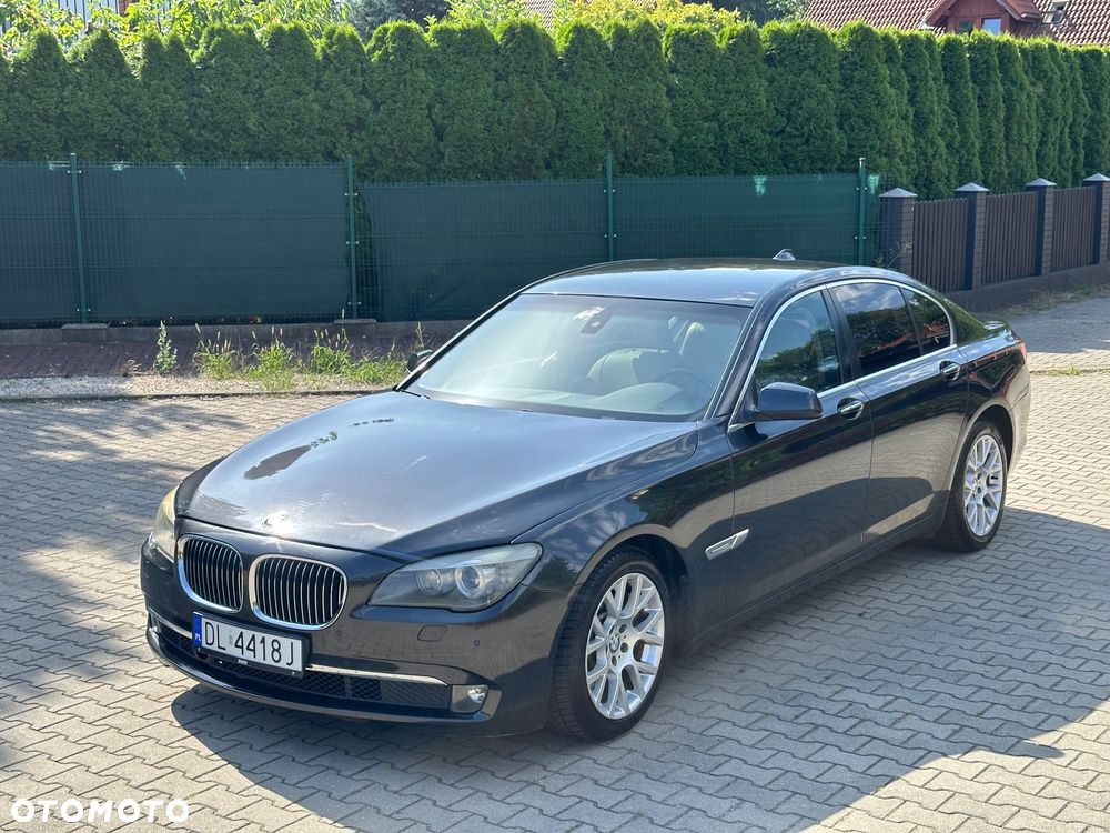 BMW Seria 7 740i - 2