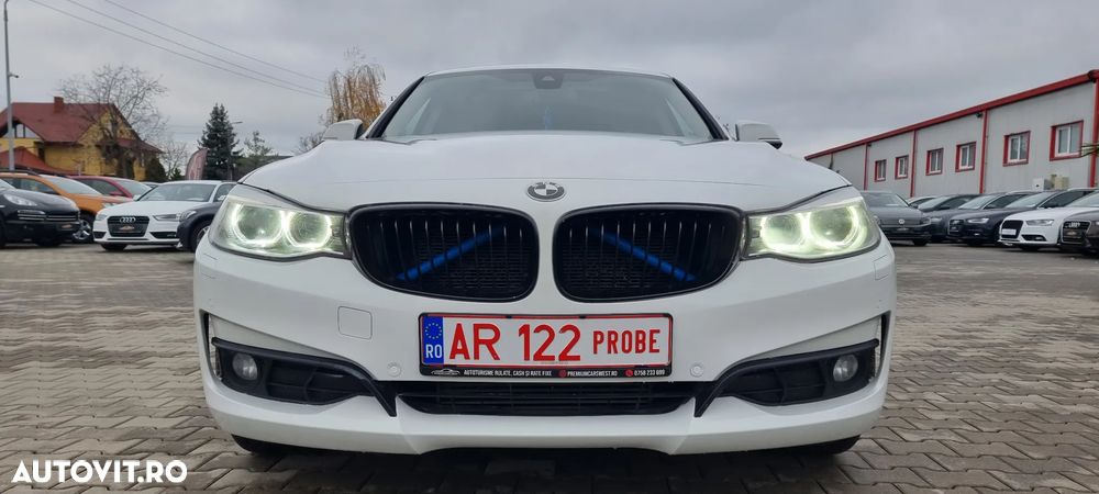 BMW Seria 3 320d xDrive Sport-Aut. - 34