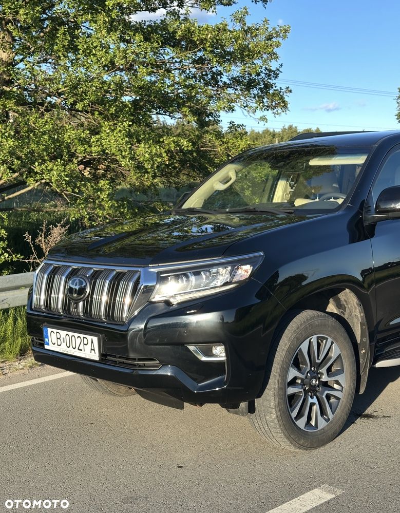 Toyota Land Cruiser - 2