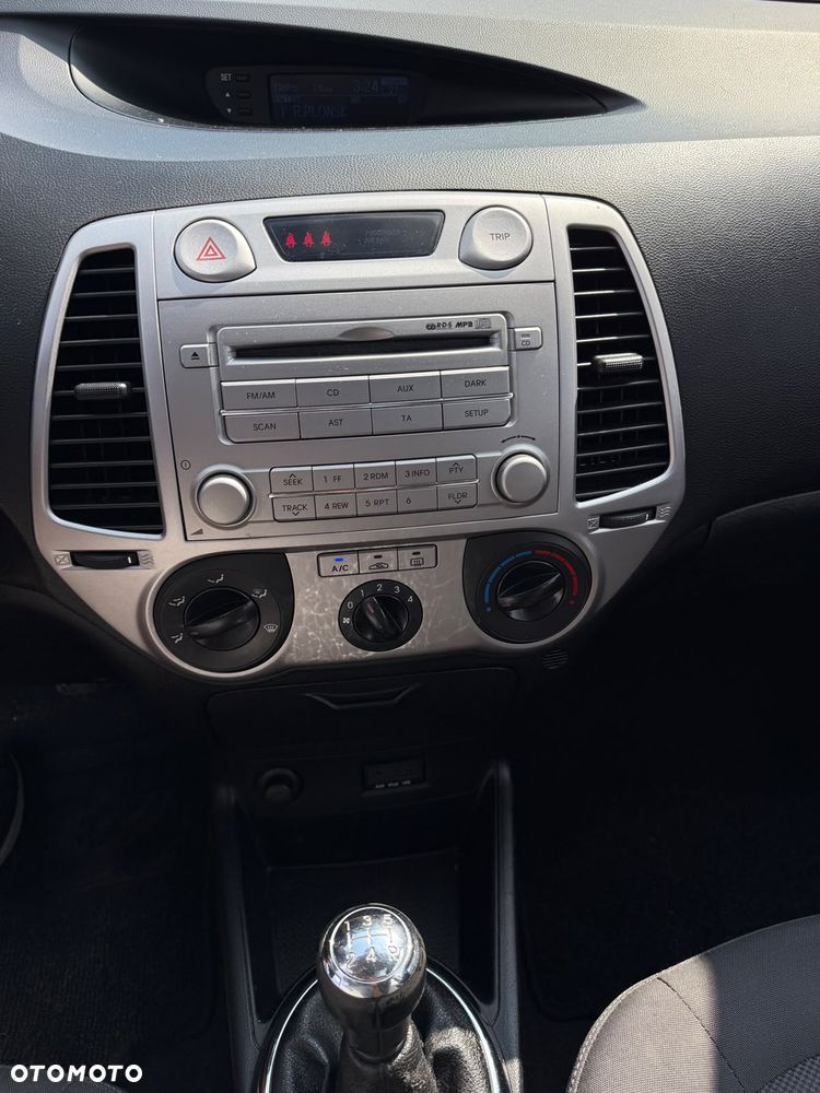 Hyundai i20 1.2 Comfort - 13