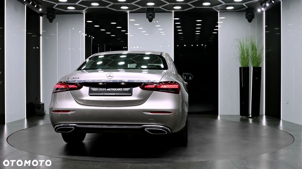 Mercedes-Benz Klasa E 220 d - 7