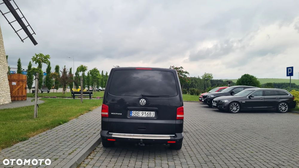 Volkswagen Multivan - 17