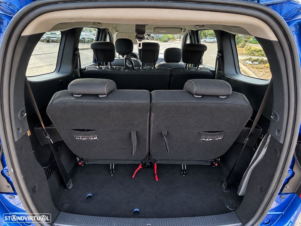 Dacia Lodgy 1.5 Blue dCi Stepway 7L - 7