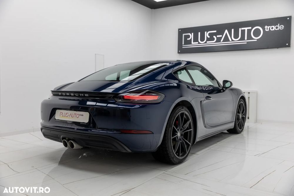 Porsche Cayman PDK - 17
