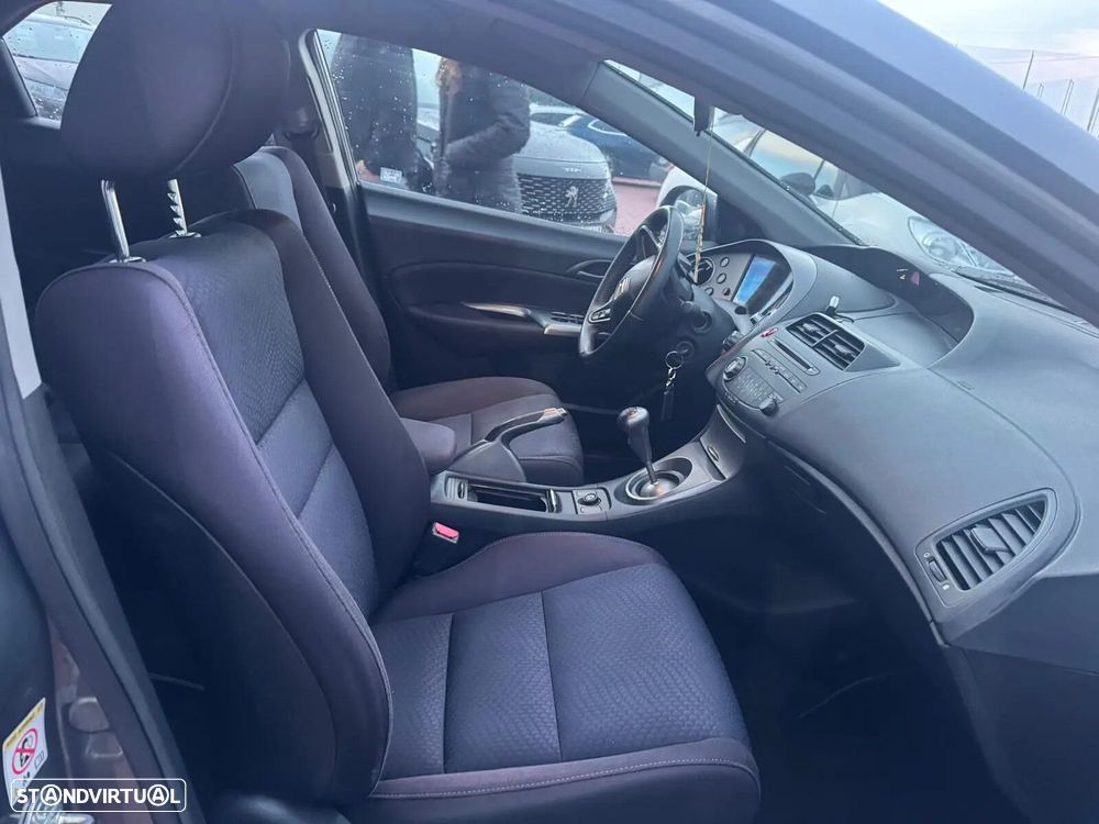 Honda Civic 1.4 i-VTEC Sport - 16