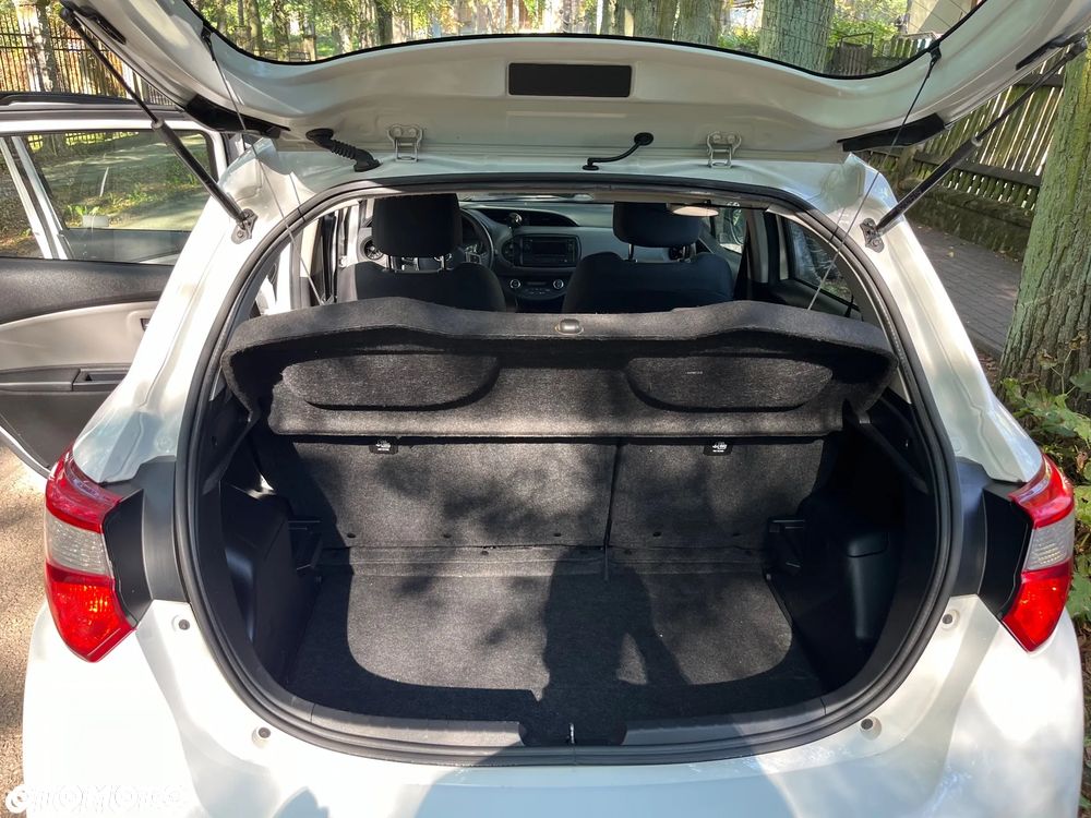 Toyota Yaris Hybrid 100 Active EU6 - 2