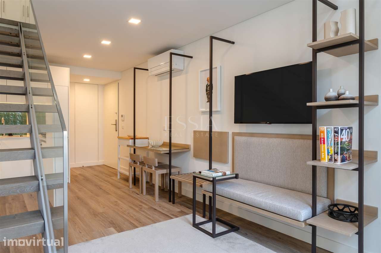 Loft com Varanda no Fervença Palace - Grande imagem: 3/37