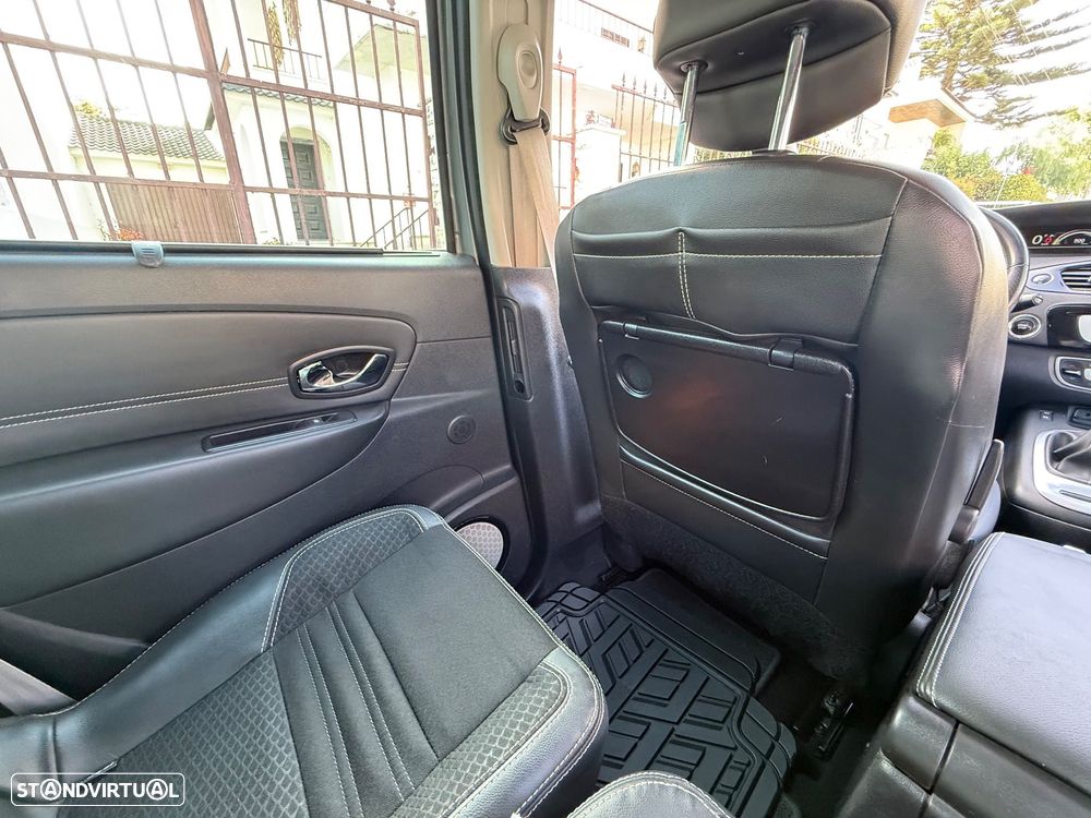 Renault Scénic 1.5 dCi Bose Edition EDC SS - 3
