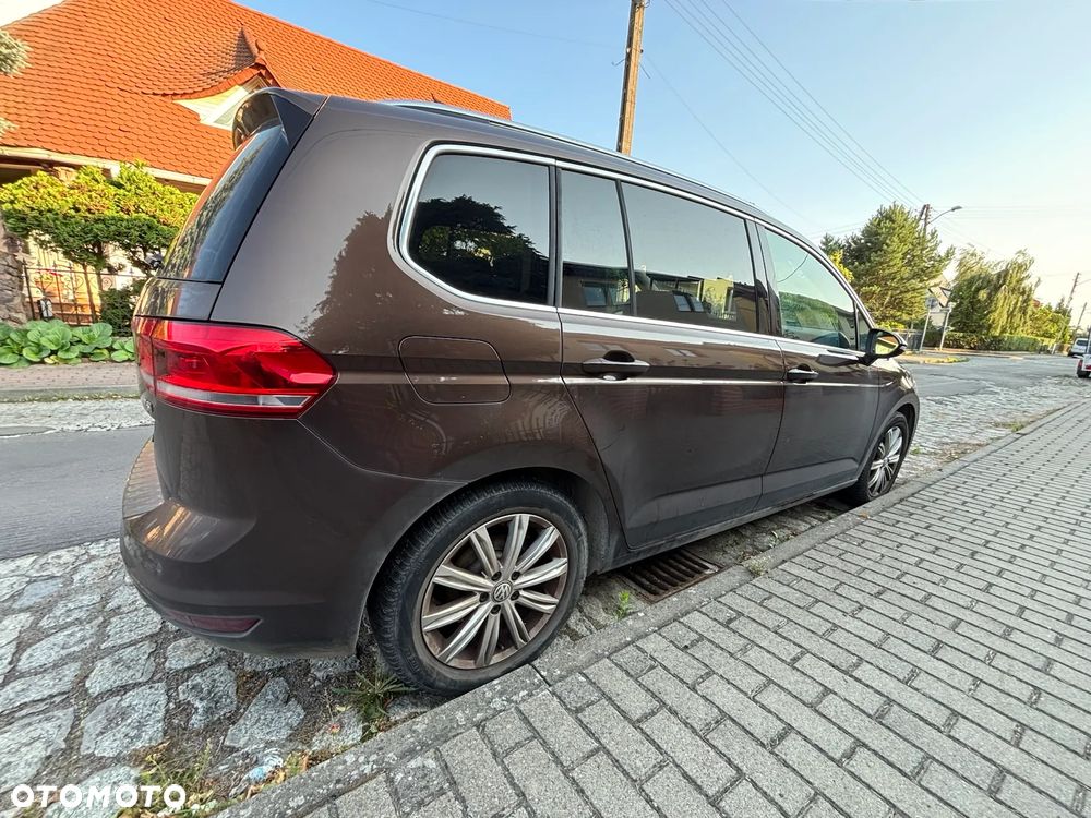 Volkswagen Touran 1.4 TSI BMT Highline DSG - 20