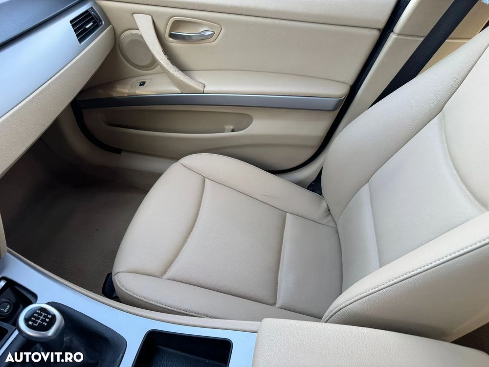 BMW Seria 3 318d - 13