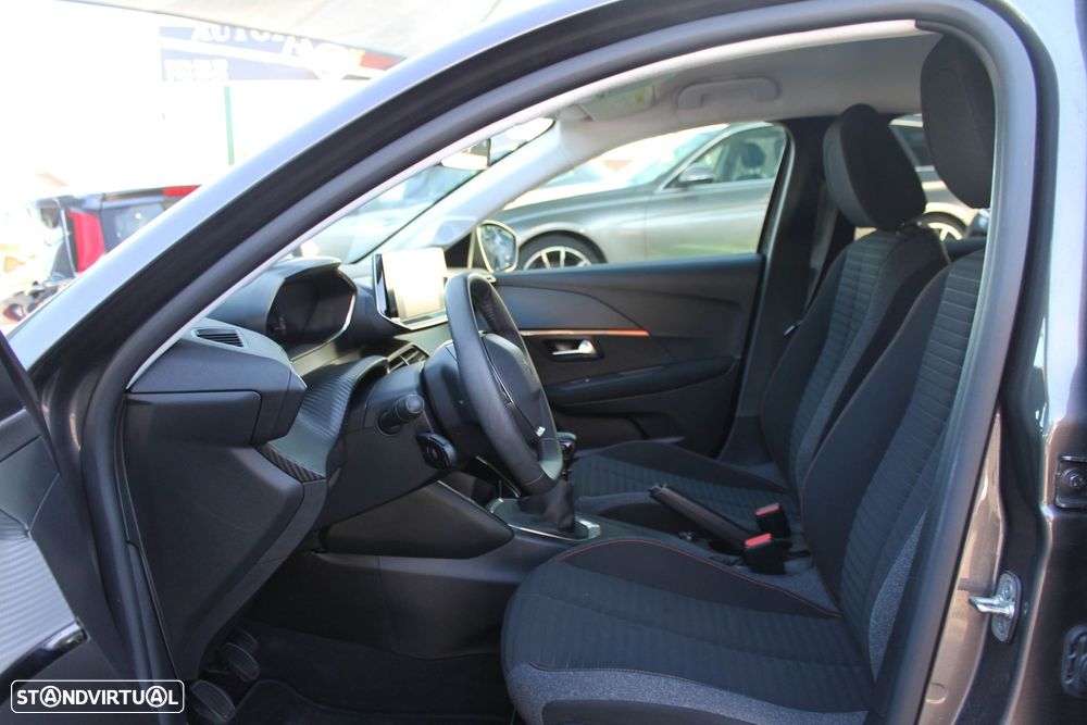 Peugeot 208 1.2 PureTech Active Pack - 37